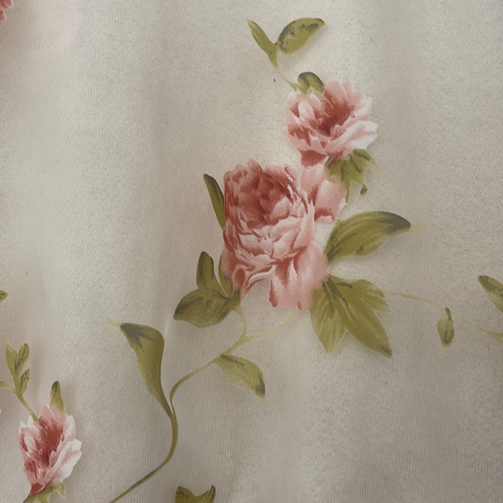 Floral pullover - Picture 2 of 2